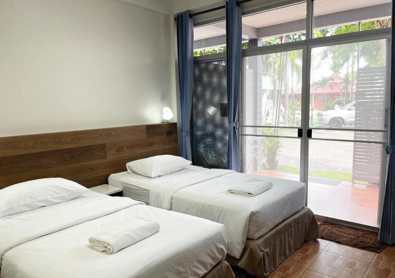 Ban Krut Resort Exterior photo